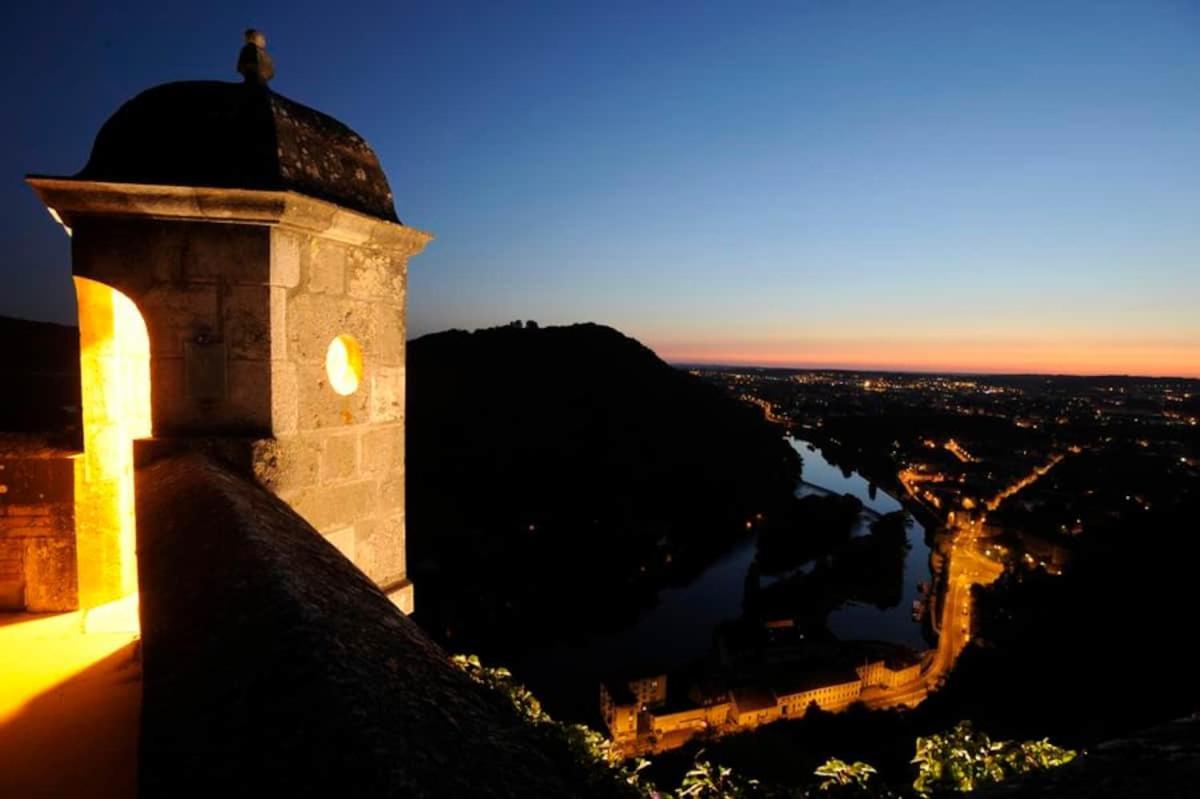 Gite 3 étoiles entre sources et rivière Besançon Vaire-le-Grand Exterior foto